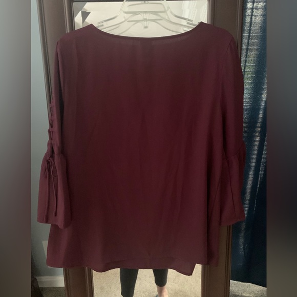 Time and tru top - Picture 3 of 5